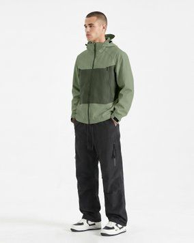 Мужская водоотталкивающая и ветрозащитная куртка Nordvik Explore Aero-Shield Softshell с отстегивающимся капюшоном Green, 2XL