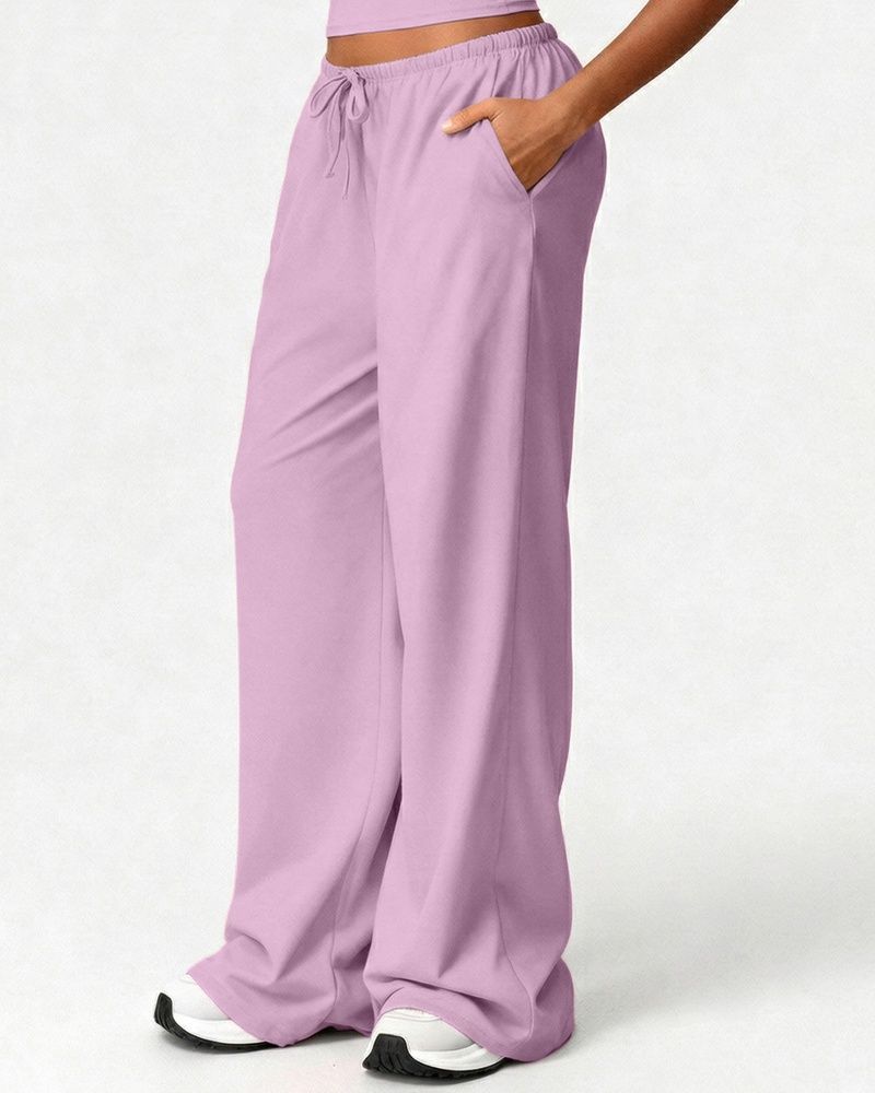 Жіночий прогулянковий костюм Nordvik Urban-Flow: Широкі штани Palazzo та моделюючий топ Halter-Neck Lilac