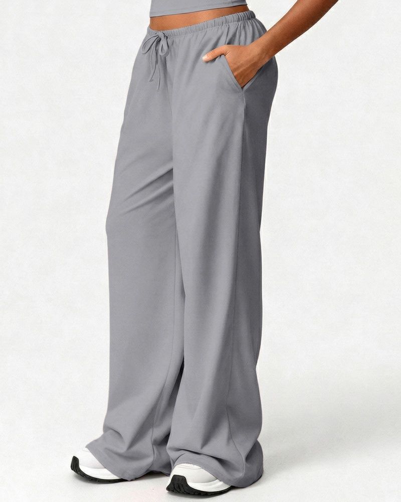 Жіночий прогулянковий костюм Nordvik Urban-Flow: Широкі штани Palazzo та моделюючий топ Halter-Neck Grey